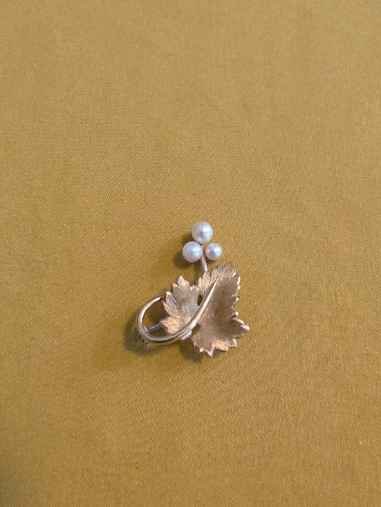 Krementz & Co Jewelry - Vintage Krementz & Co. Brooch - Rolled Gold Plate - Piece Is Marked "KREMENTZ"